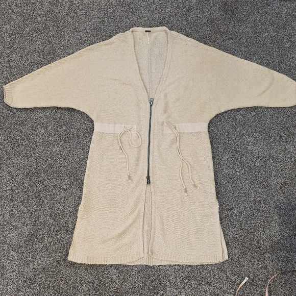 Free People Cream Cardigan Sweater. 2 Way Zip. 100% Cotton. - Picture 1 of 8